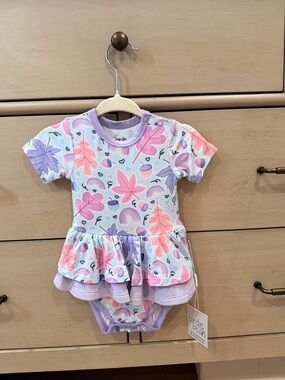Birdie Twirl Leaf & Rainbow Ruffle Bodysuit, 3-6 months, NWT
